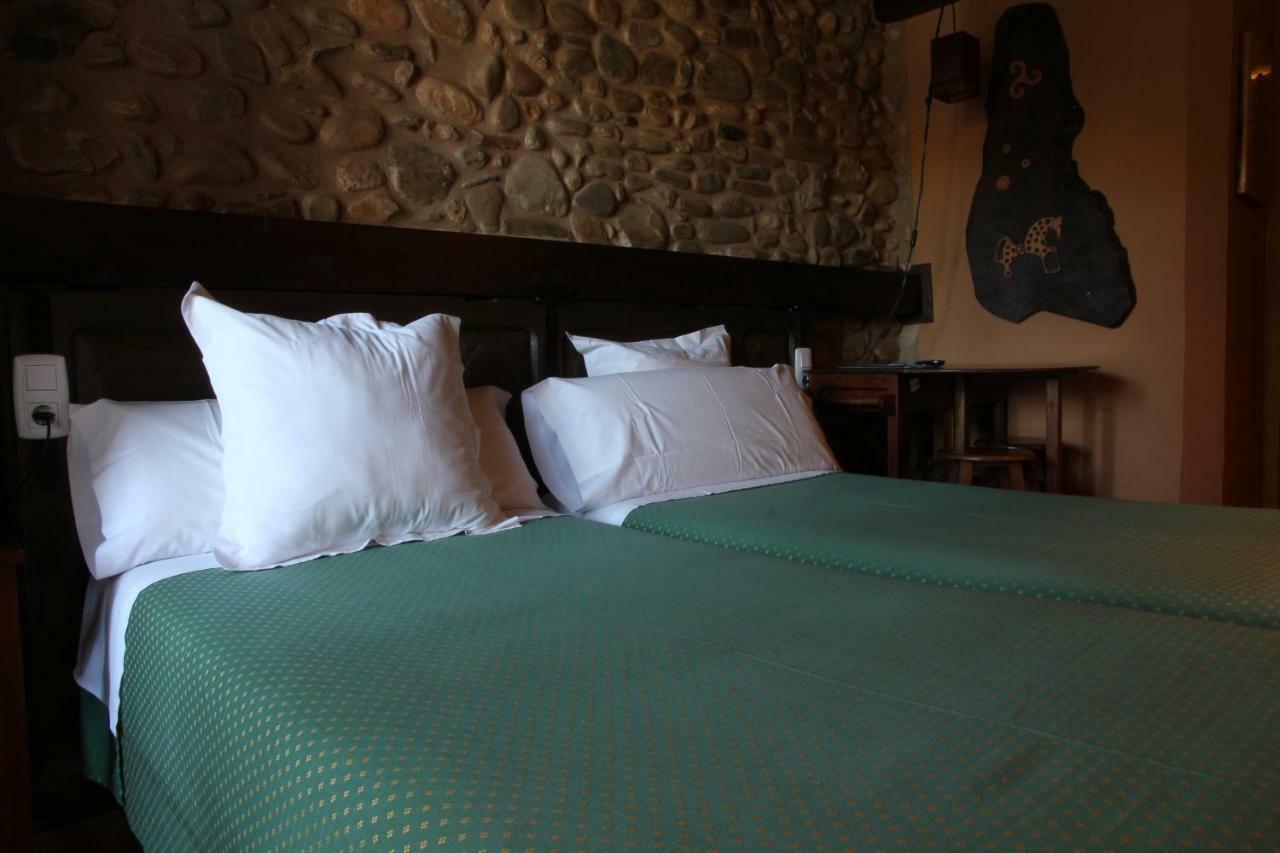Micro-Hostal La Puerta Del Perdon Villafranca Del Bierzo Dış mekan fotoğraf