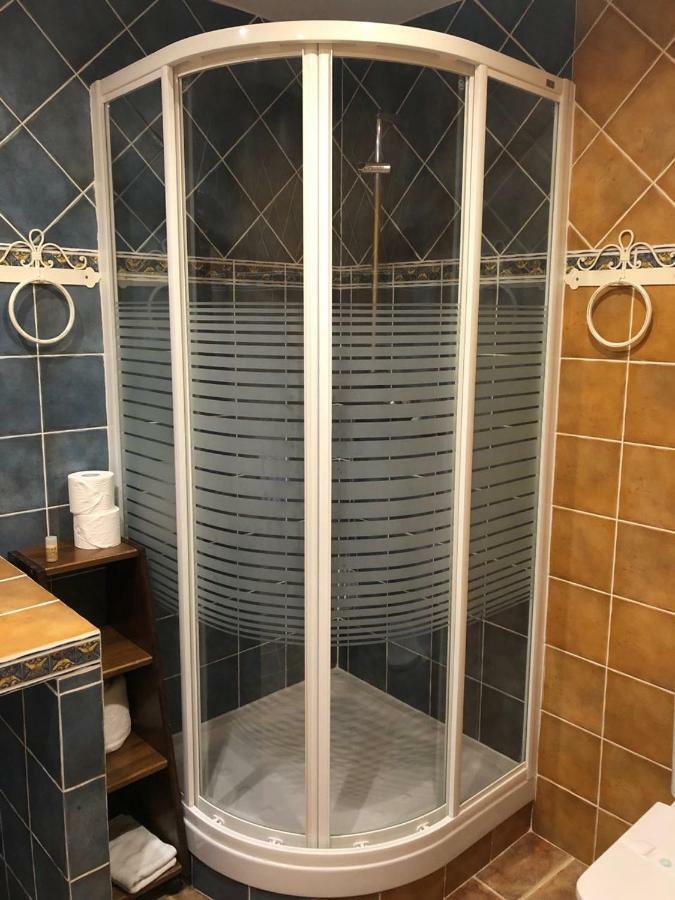 Micro-Hostal La Puerta Del Perdon Villafranca Del Bierzo Dış mekan fotoğraf